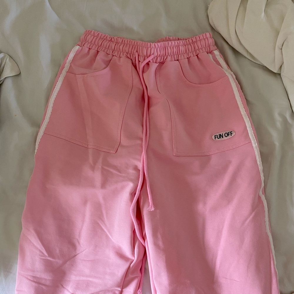 Amazon pink joggers